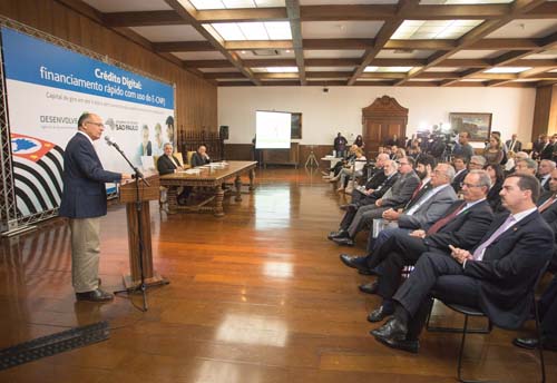 Alckmin lança crédito rápido e sem burocracia para pequenas empresas