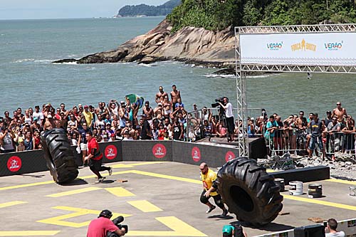 Atletas mais fortes do mundo agitam Parque Roberto Mário Santini