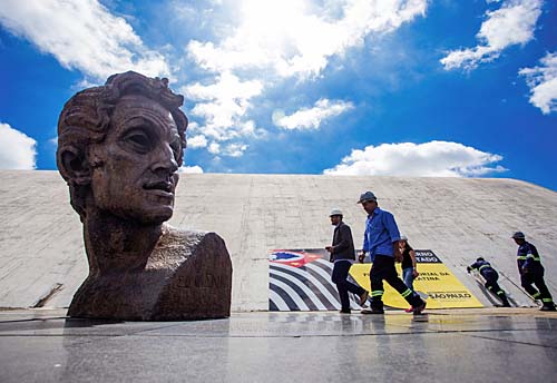 Alckmin anuncia reabertura do auditório do Memorial para 2017