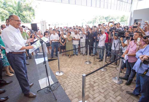 Alckmin entrega nova sede da Etec no 58º aniversário de Peruíbe