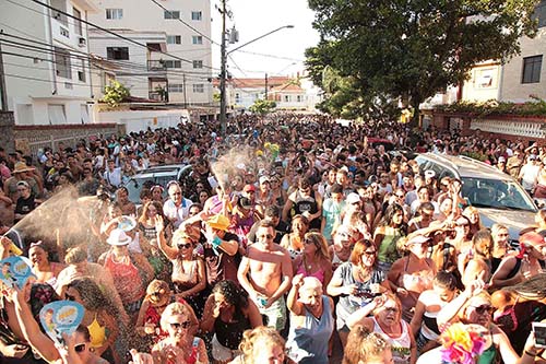 Bandas agitam o carnaval de rua de sexta-feira até o dia 25