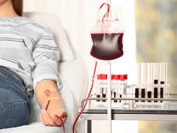 Bancos de sangue estão com estoques baixos e precisam de doações