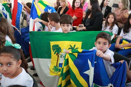 Estados aderem ao Compromisso Nacional Criança Alfabetizada