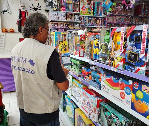 Ipem-SP fiscaliza 16 mil produtos durante Operação Dia das Crianças