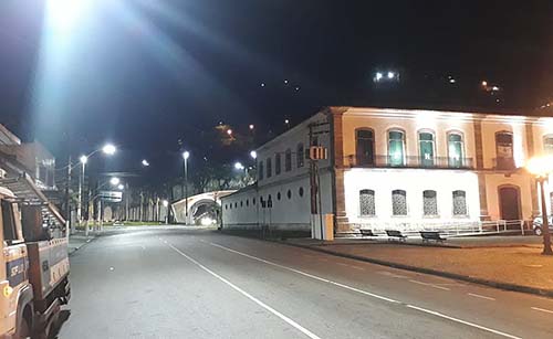 Centro Histórico de Santos ganha sistema moderno de iluminação pública