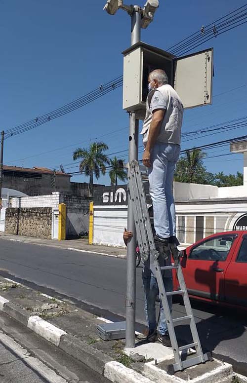 Ipem-SP verifica e aprova dois radares em Guarujá