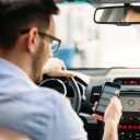 Celular + volante = altos riscos