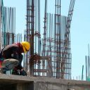 Construção volta a acelerar criação de empregos em julho, revela Caged