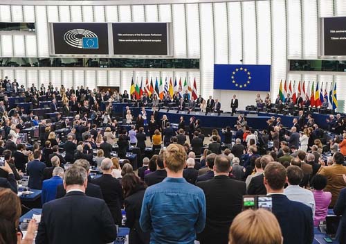 Parlamento Europeu condena ataques golpistas às instituições democráticas