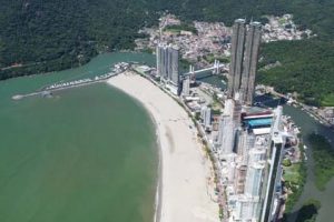 Mercado ferve em Balneário Camboriú