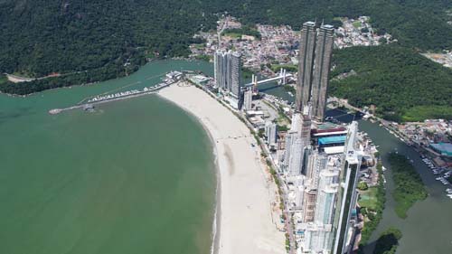 Mercado ferve em Balneário Camboriú